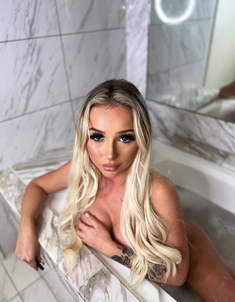 sophielouise1x star naked img