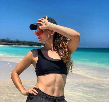 Kaila Petrosino porn model photo