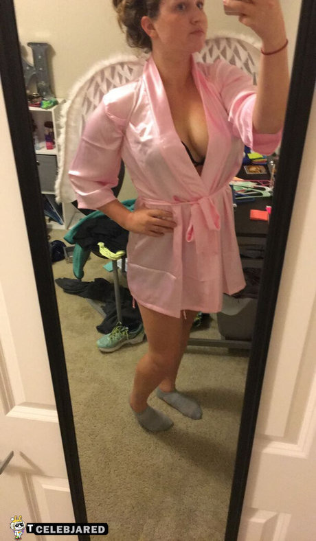 Katlyn Stanley erotic model image