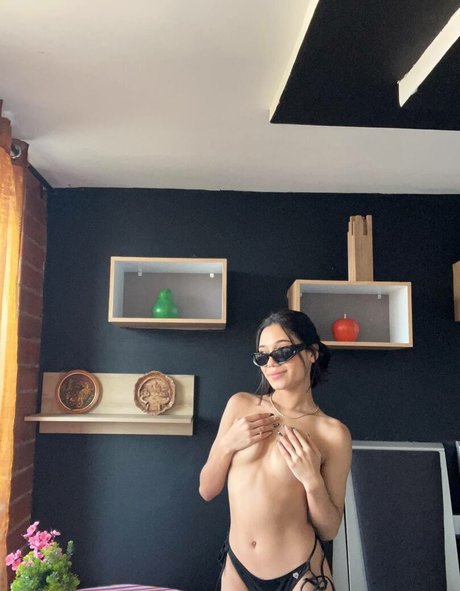 Nanna Leon adult star archive