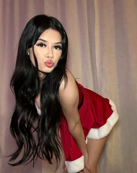 hooters onlyfans perfect photos