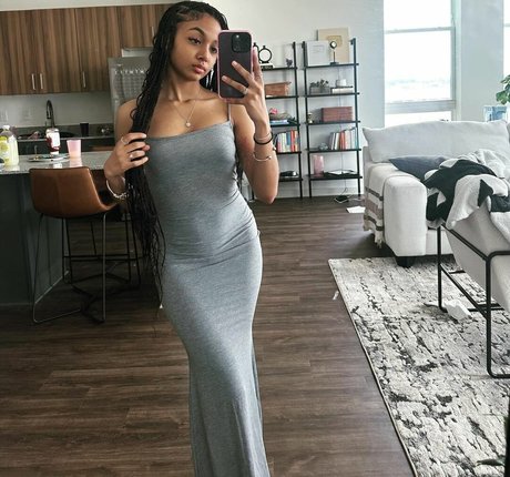 Lexi Vee pornstar art pic