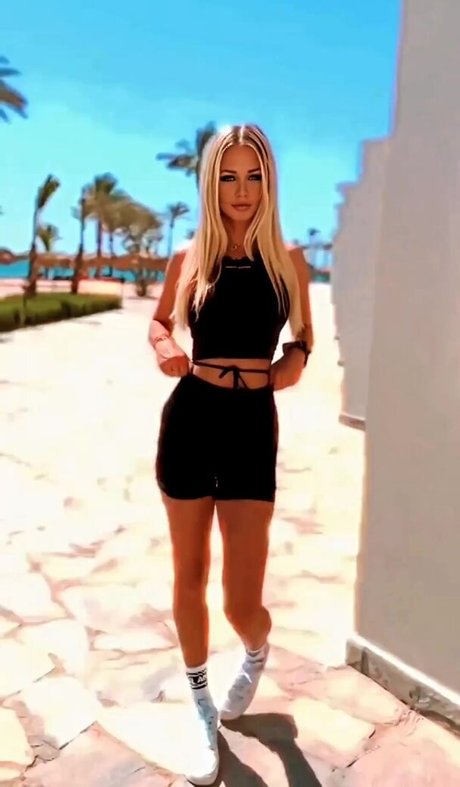 Pamela Bardot star porn picture