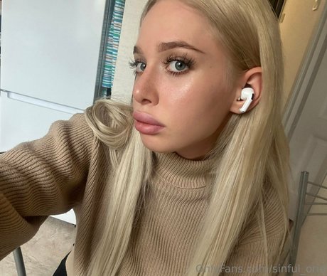 chloe lust art pornstar img