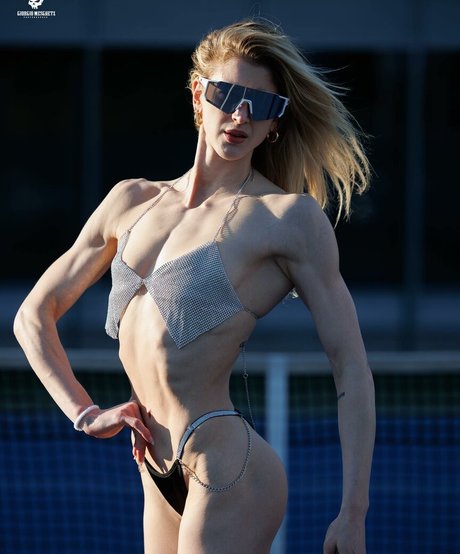 Vanessa Anoe model naked pictures