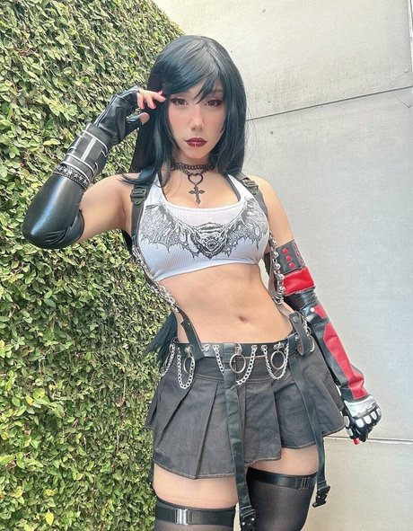 bonn1e7hebunny pornstar nude picture