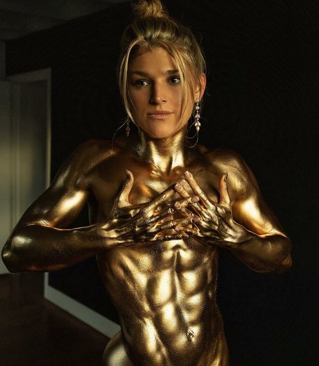 Josie Medema star erotic images