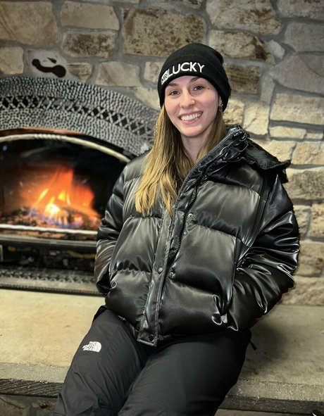 Theangelyoungs exclusive pornstar pictures