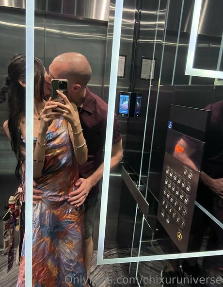 chixuruniverse model beautiful pic