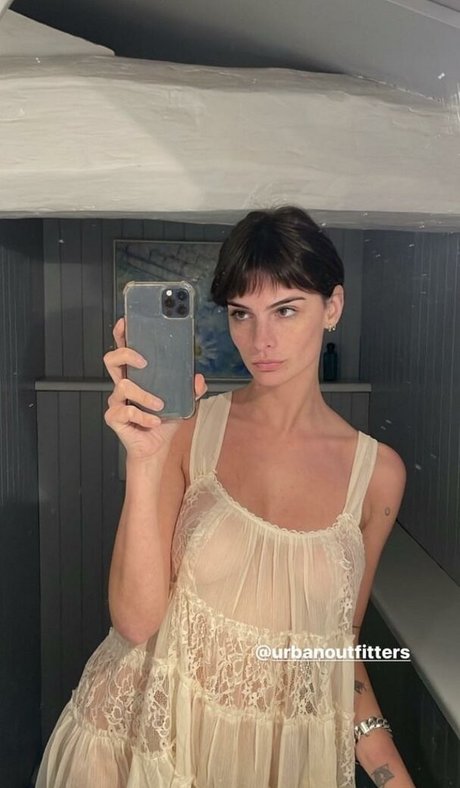 Clara Beneytout nudes pornstar pictures