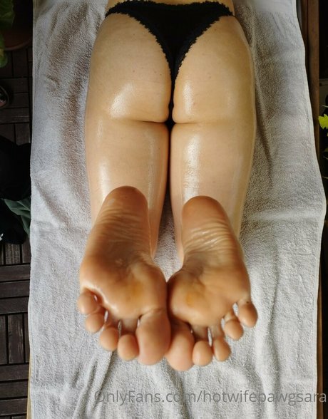 skinny black teen onlyfans nude image