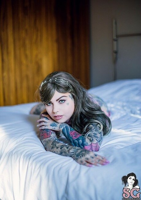 Tatycamili erotic pornstar archive