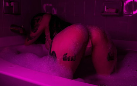 rottenl0ve model nudes images