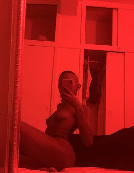 complexricki star hot img