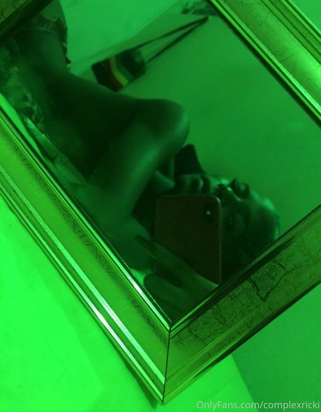 complexricki star erotic photo