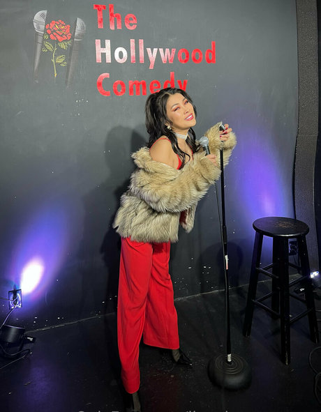 jiaoyingsummers pornstar beautiful pic