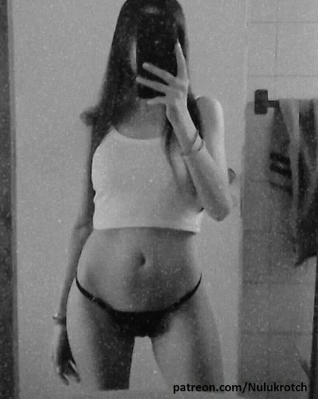 Nulukrotch nude star photo