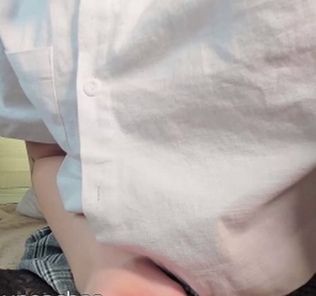 TooManyPeachess art pornstar image