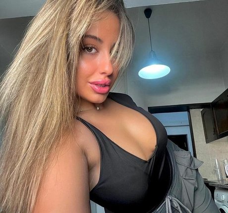 Tal Ganon free actress photo