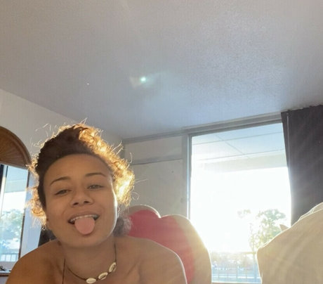 realeyesrealize model high quality picture