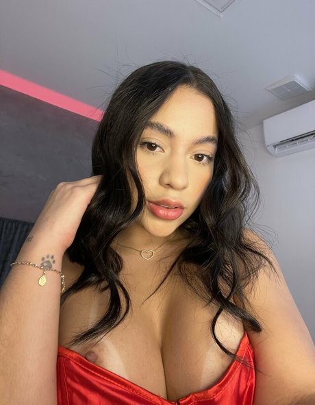 dulce small porn model image