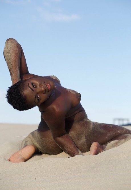 chocolate kitti model adult pic