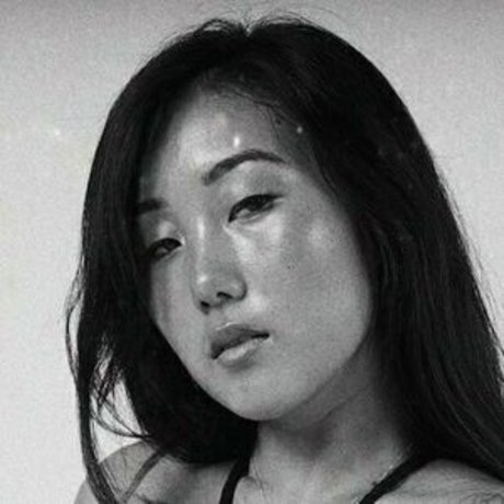 Peachydayo exclusive model archive