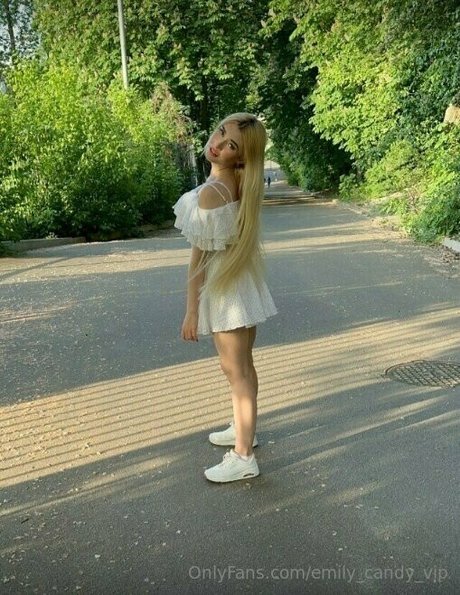 emily candy vip star perfect pictures