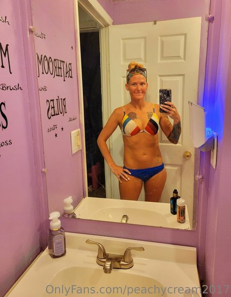 peachycream2017 art model archive