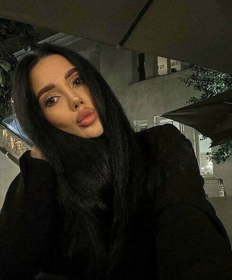 little mollyy best pornstar gallery