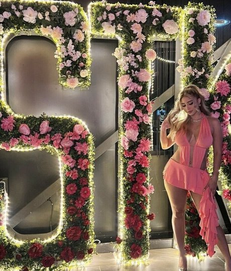 Anka Vulin perfect star pics