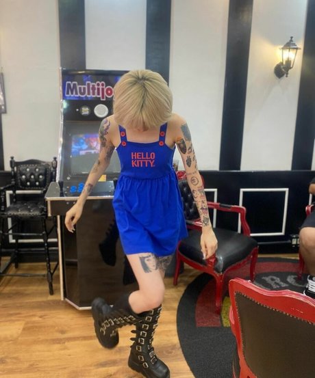 Luh Setra actress picture