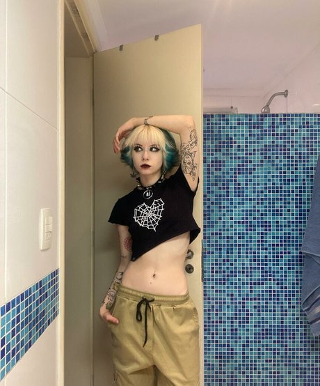 Luh Setra pretty pornstar img