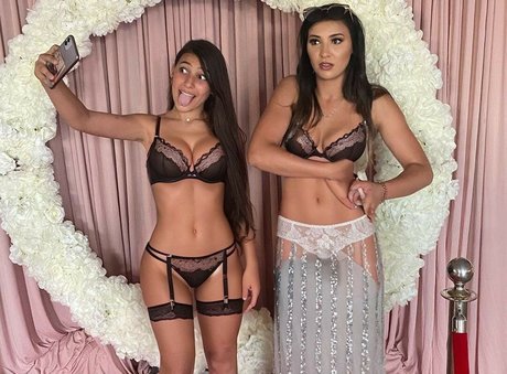 Nourhene Hocini model nudes pictures