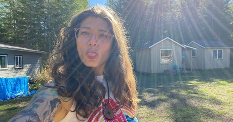 titstattsntravel erotic star photo