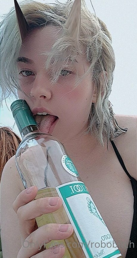 hiitsivyyy adult model picture