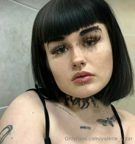 valerie s tar nude model picture