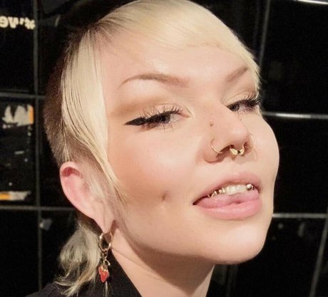 Danni Kancho pornstar beautiful pics