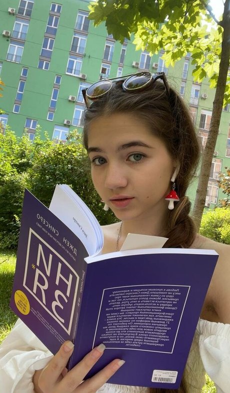 Dana Taranova star hot photo