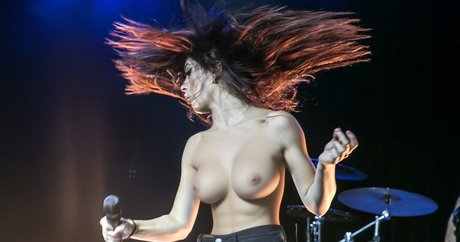 Chrissy Costanza art actress photos