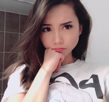 Jasmina model pornographic image