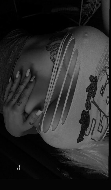 Justyna Czerwinska naked pornstar pictures