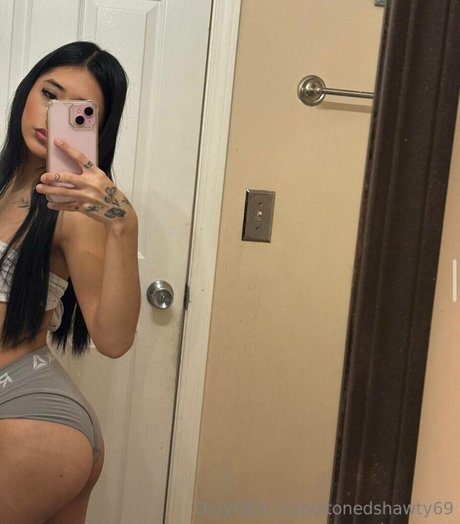 stonedshawty69 pretty actress picture