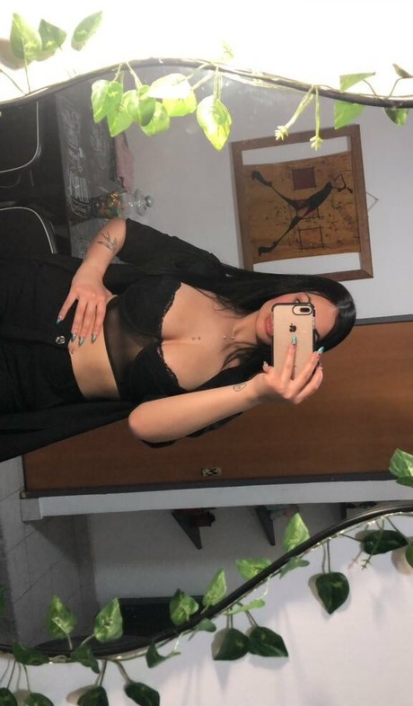 Palsiiiii erotic actress img