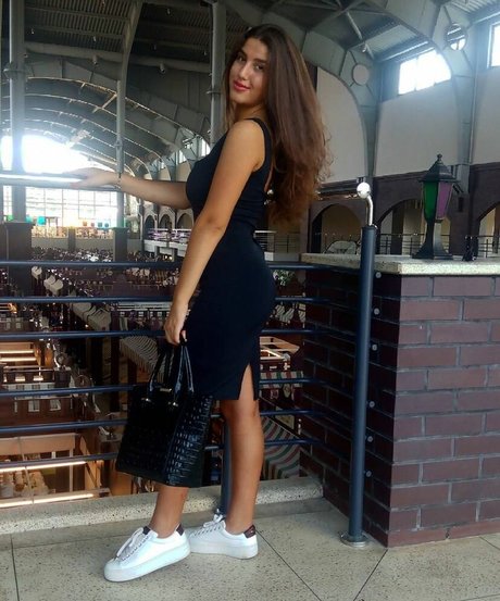 Valeriia Simavonian pornstar nice pics