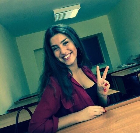 Valeriia Simavonian model nice img