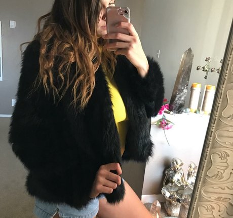 Autumn Brianne pretty star pic