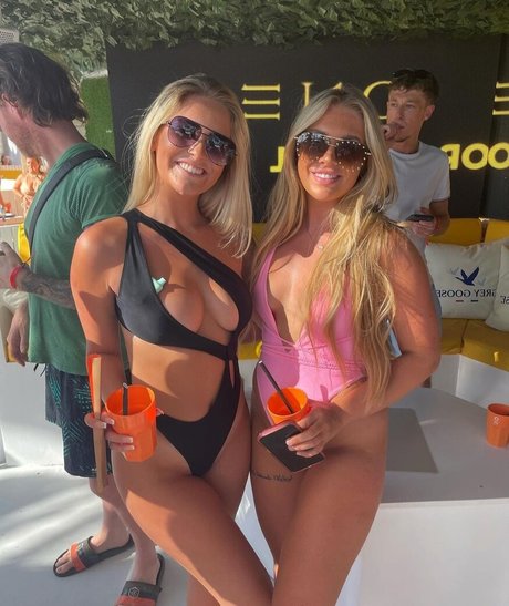 Chloe Burns top actress picture