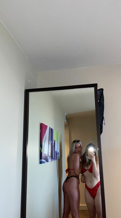 Chloe Burns perfect pornstar photo