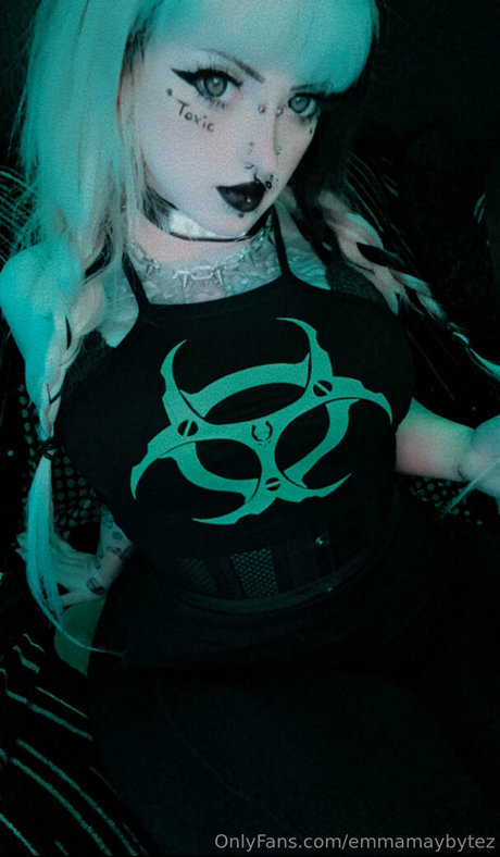 Emmamaybyte pornstar high quality img